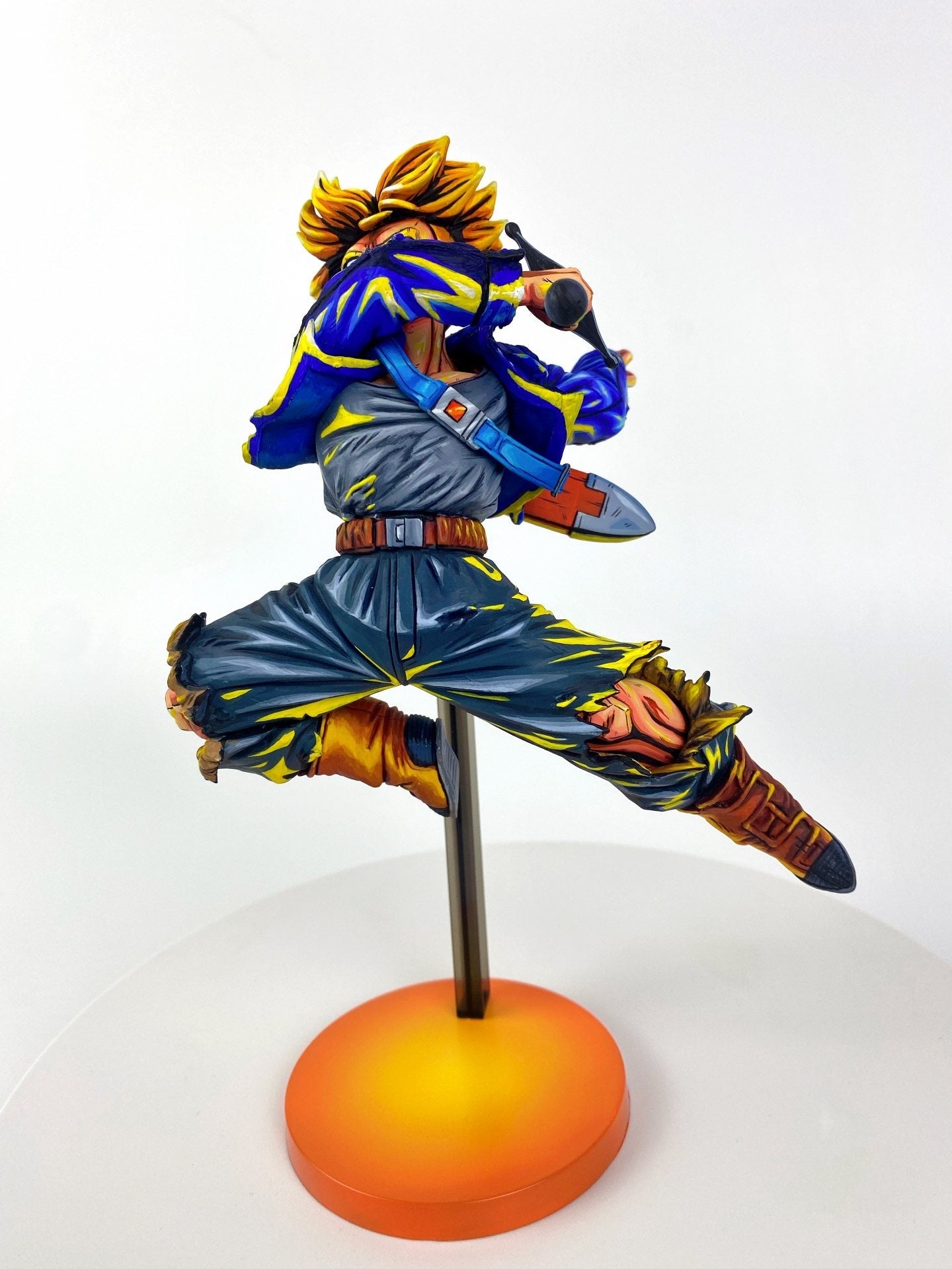 Dragon Ball Trunks Figure - Repainted 2D Comic Color – Lyk Repaint