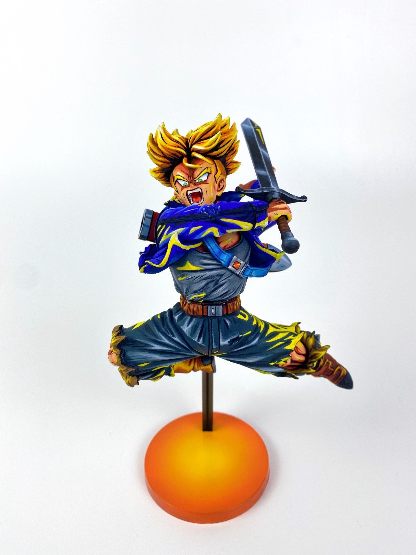 Dragon Ball Trunks Figure - Repainted 2D Comic Color – Lyk Repaint